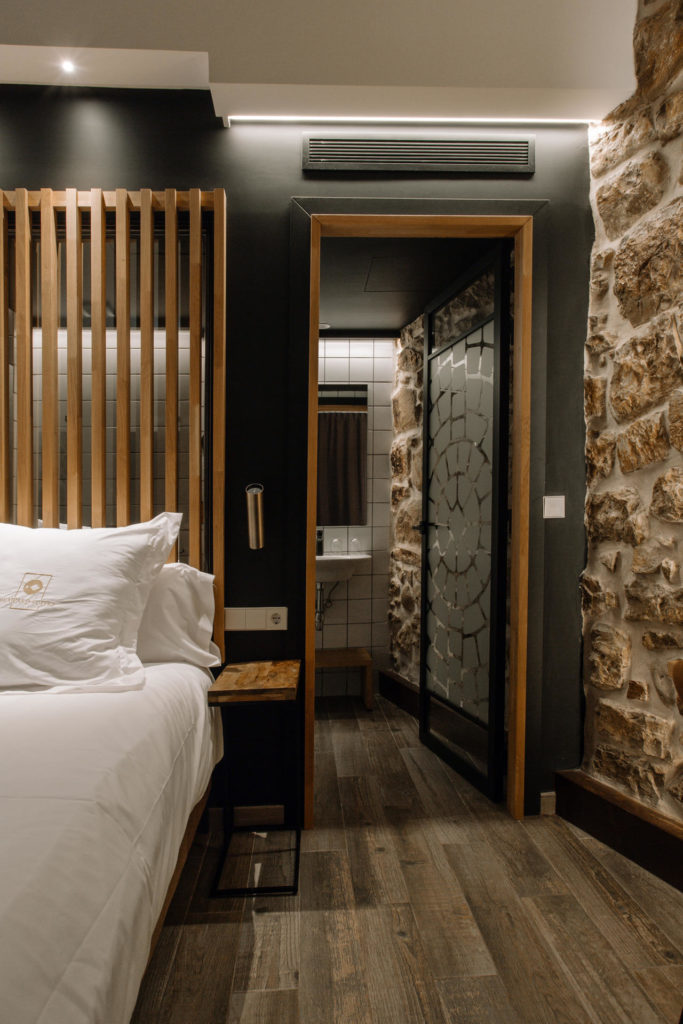 POU ENTRADA AL BAÑO PREMIUM